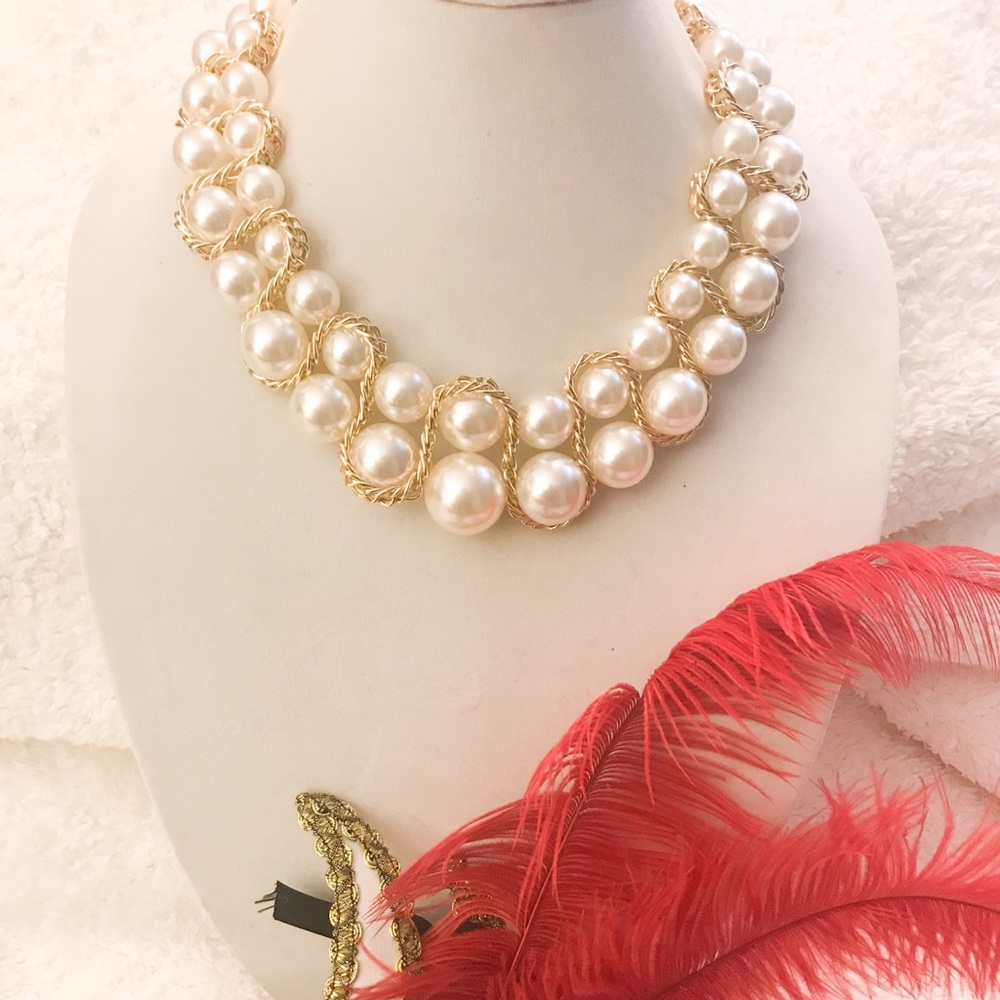 Fashion jewelry pearl and gold